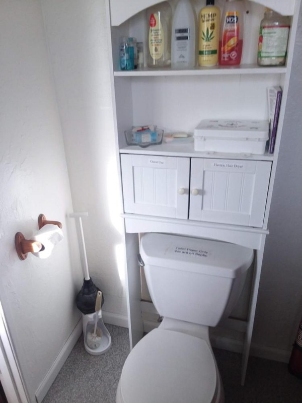 Lakeside Hostel & Guest House image 11