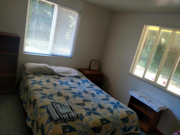 Lakeside Hostel & Guest House image 28